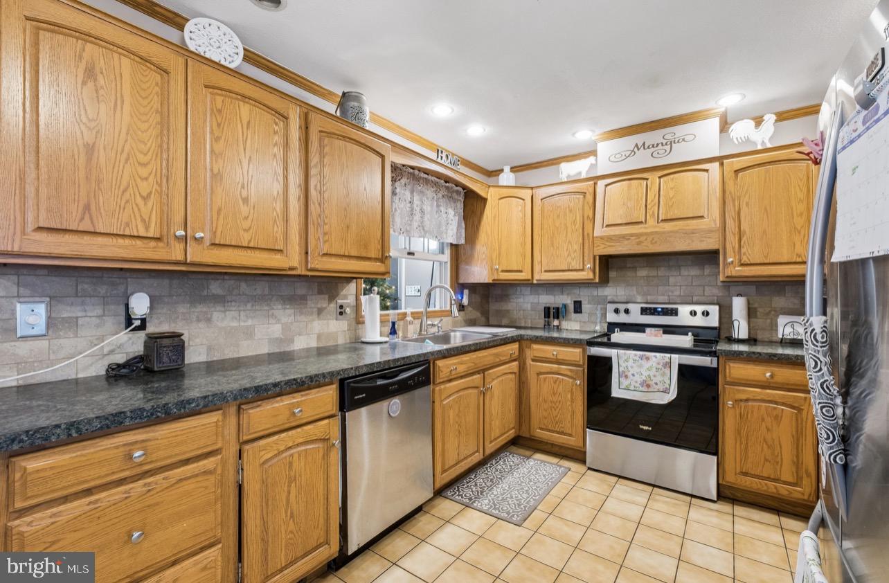 370 Pine Road Hammonton, NJ 08037 - Photo 8 of 25