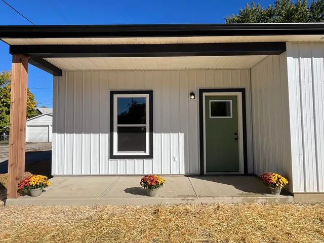 $199,900 | 508 North Cherry Street, Hartford City, IN 47348