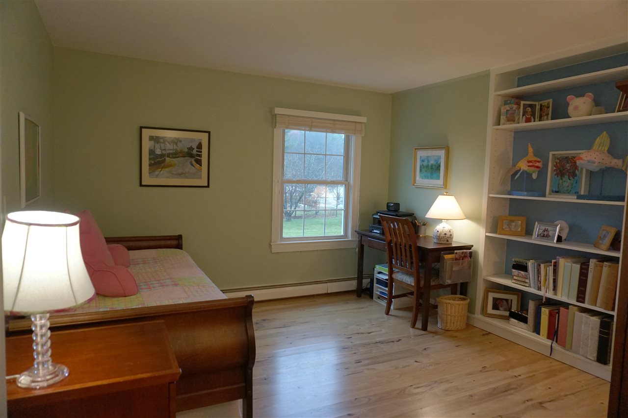 45 Bradford Road Keene, NH 03431 - Photo 8 of 36
