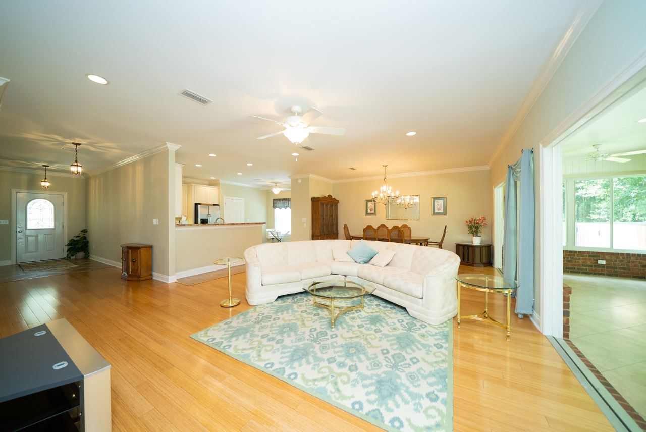 125 Mark Twain Loop Foley, AL 36535 - Photo 4 of 24