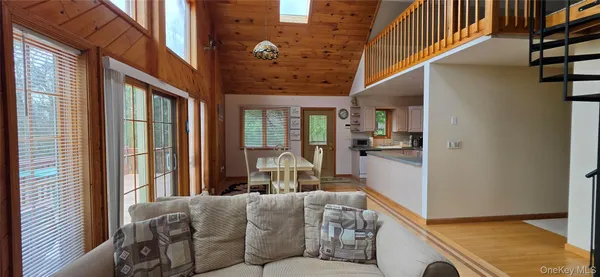 $1,099,900 | 125 Woods Road, Barryville, NY 12719