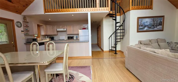 $1,099,900 | 125 Woods Road, Barryville, NY 12719