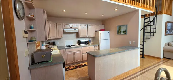 $1,099,900 | 125 Woods Road, Barryville, NY 12719