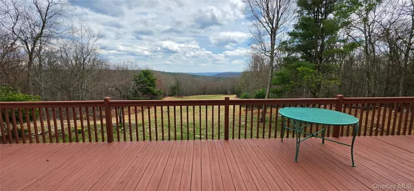 $1,099,900 | 125 Woods Road, Barryville, NY 12719