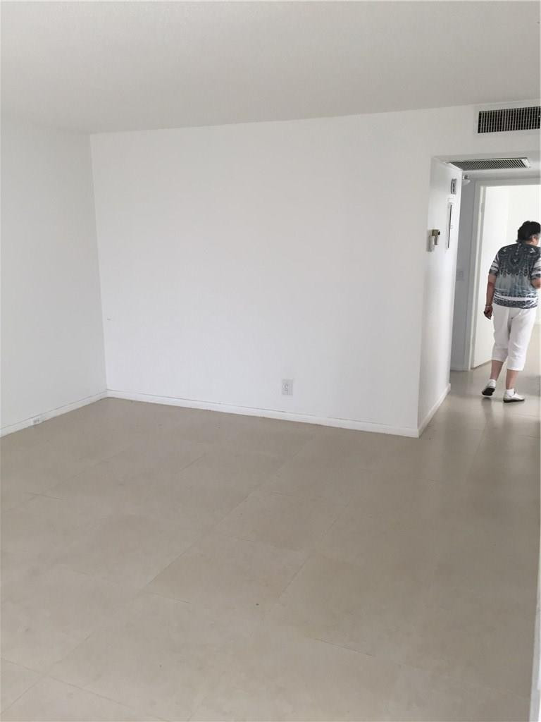 56 Dorset B, Unit 56 Boca Raton, FL 33434 - Photo 3 of 7 Photo 3