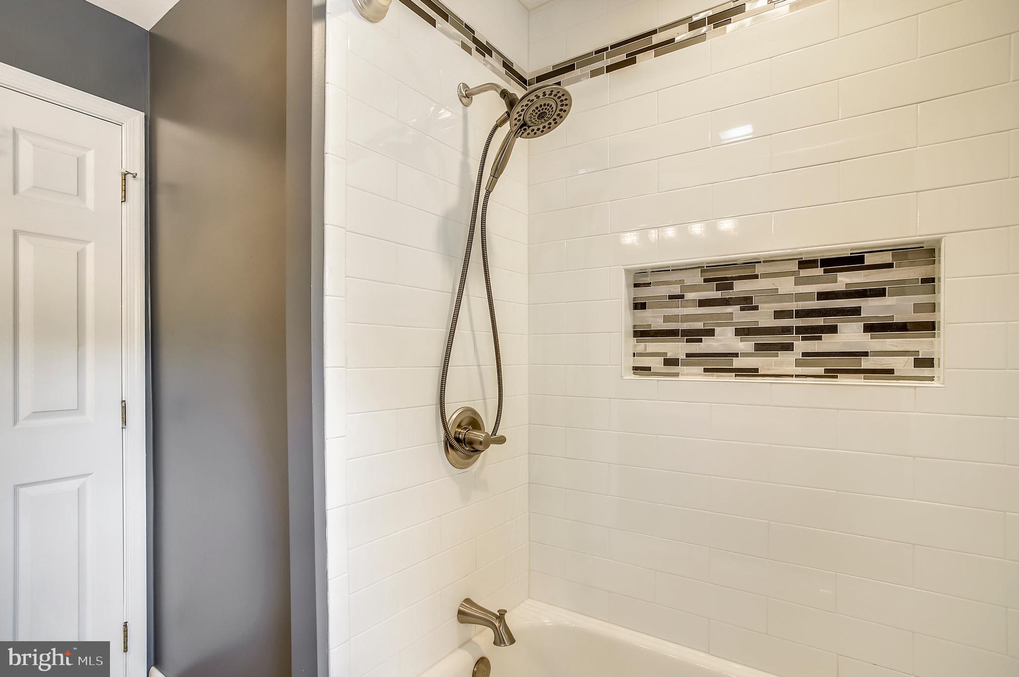 933 Starbit Road Baltimore, MD 21286 - Photo 13 of 37 Gallery Image 13