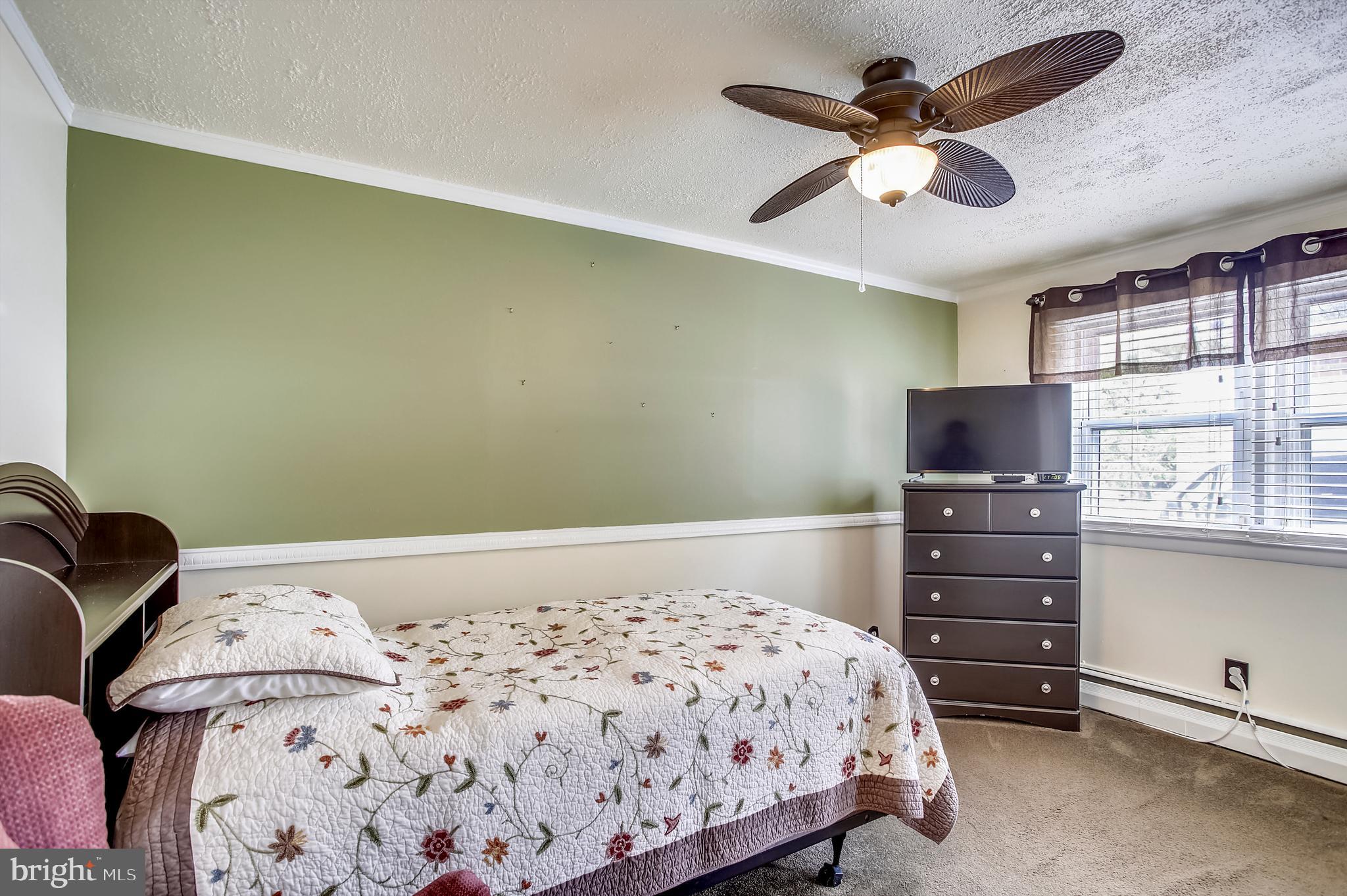 933 Starbit Road Baltimore, MD 21286 - Photo 32 of 37 4th bedroom