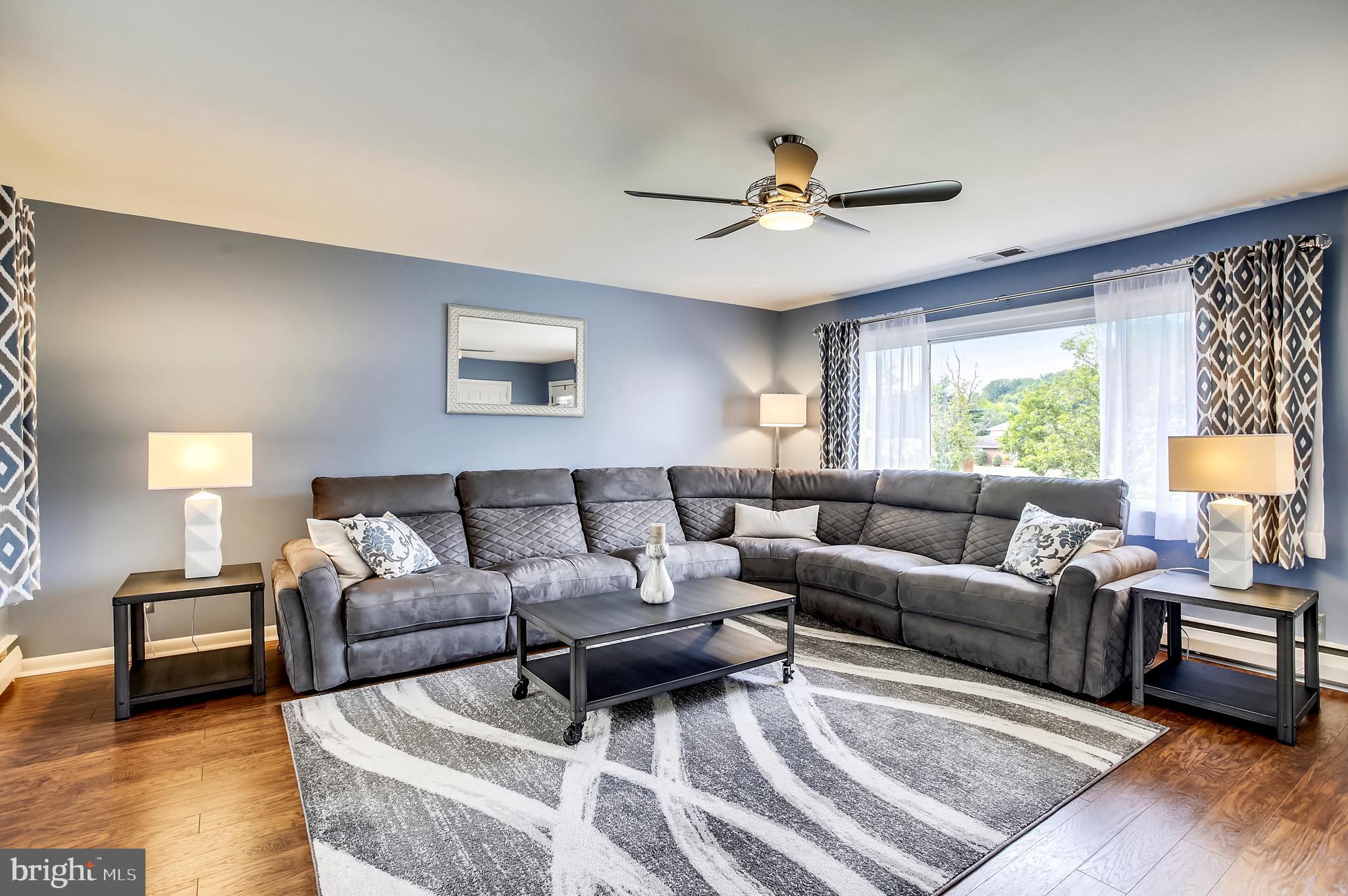 933 Starbit Road Baltimore, MD 21286 - Photo 5 of 37 Gallery Image 5