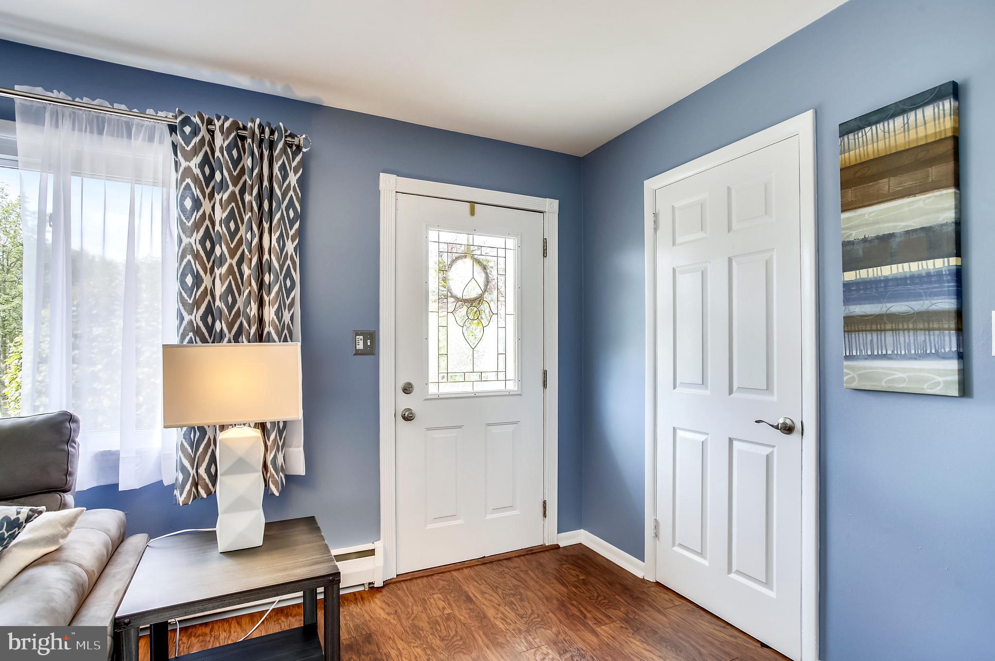933 Starbit Road Baltimore, MD 21286 - Photo 6 of 37 Gallery Image 6