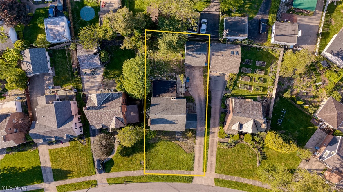 19264 North Sagamore Road Cleveland, OH 44126 - Photo 46 of 47