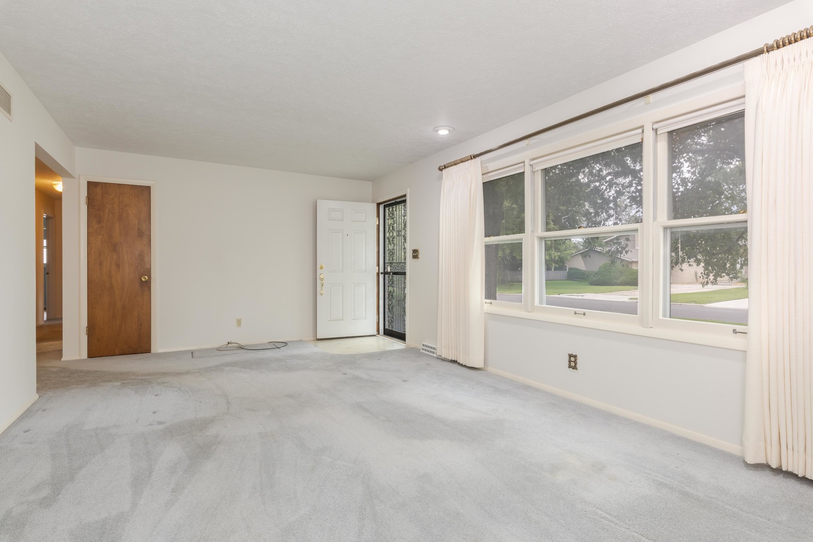 405 Michael Court Normal, IL 61761 - Photo 8 of 43