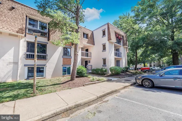 $1,800 | 3808 Laramie Place, Unit 126F, Alexandria, VA 22309