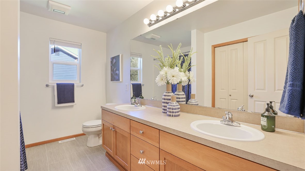 6035 Southeast 2nd Court Renton, WA 98059 - Photo 23 of 35