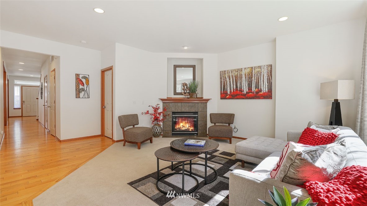 6035 Southeast 2nd Court Renton, WA 98059 - Photo 7 of 35