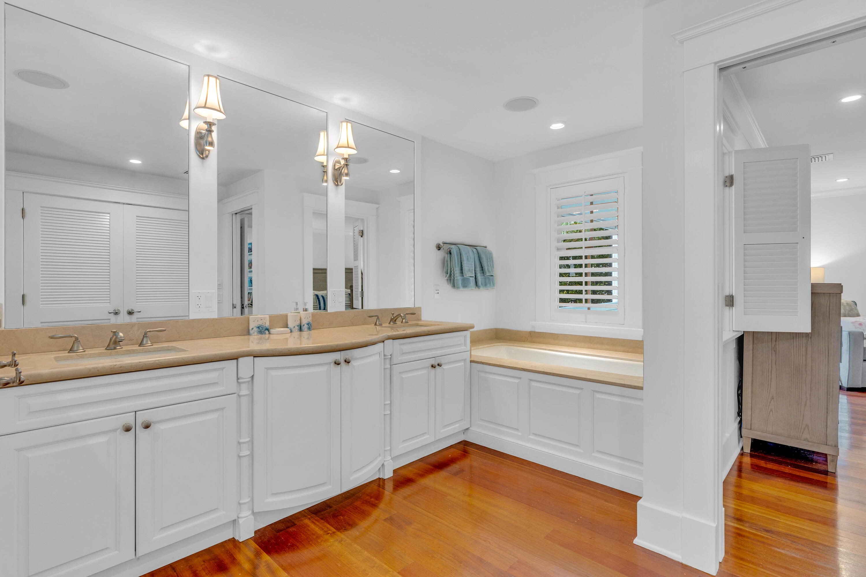 1416 White Street Key West, FL 33040 - Photo 34 of 61 Primary ensuite