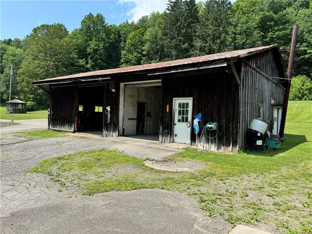 $225,000 | 160 Halfway House Road, Oxford, NY 13830