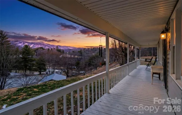 $423,900 | 101 Hunters Ridge Road, Burnsville, NC 28714