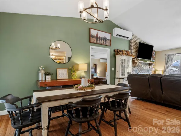 $423,900 | 101 Hunters Ridge Road, Burnsville, NC 28714