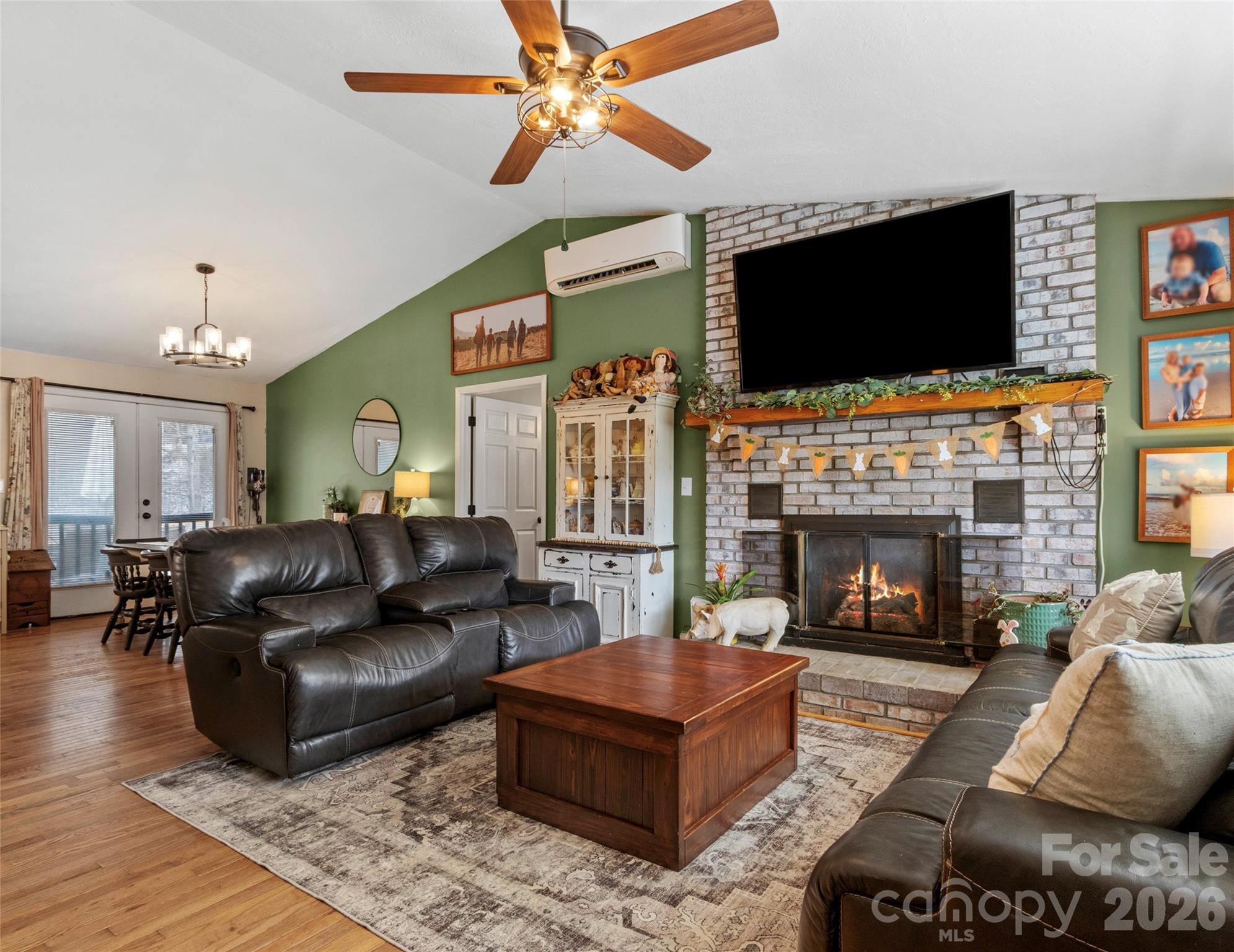 101 Hunters Ridge Road Burnsville, NC 28714 - Photo 4 of 36