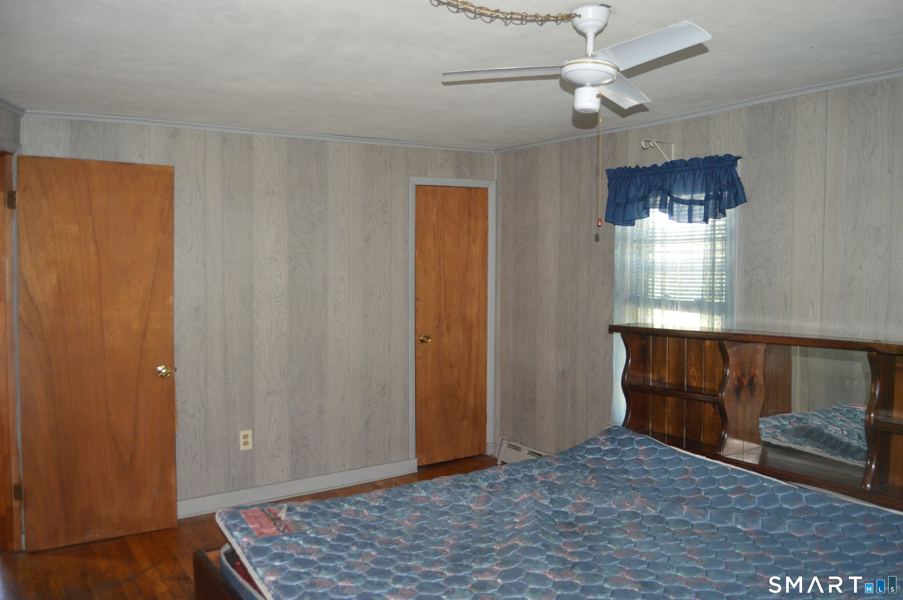 284 Main Street Berlin, CT 06023 - Photo 21 of 28 a view of an empty room with a window