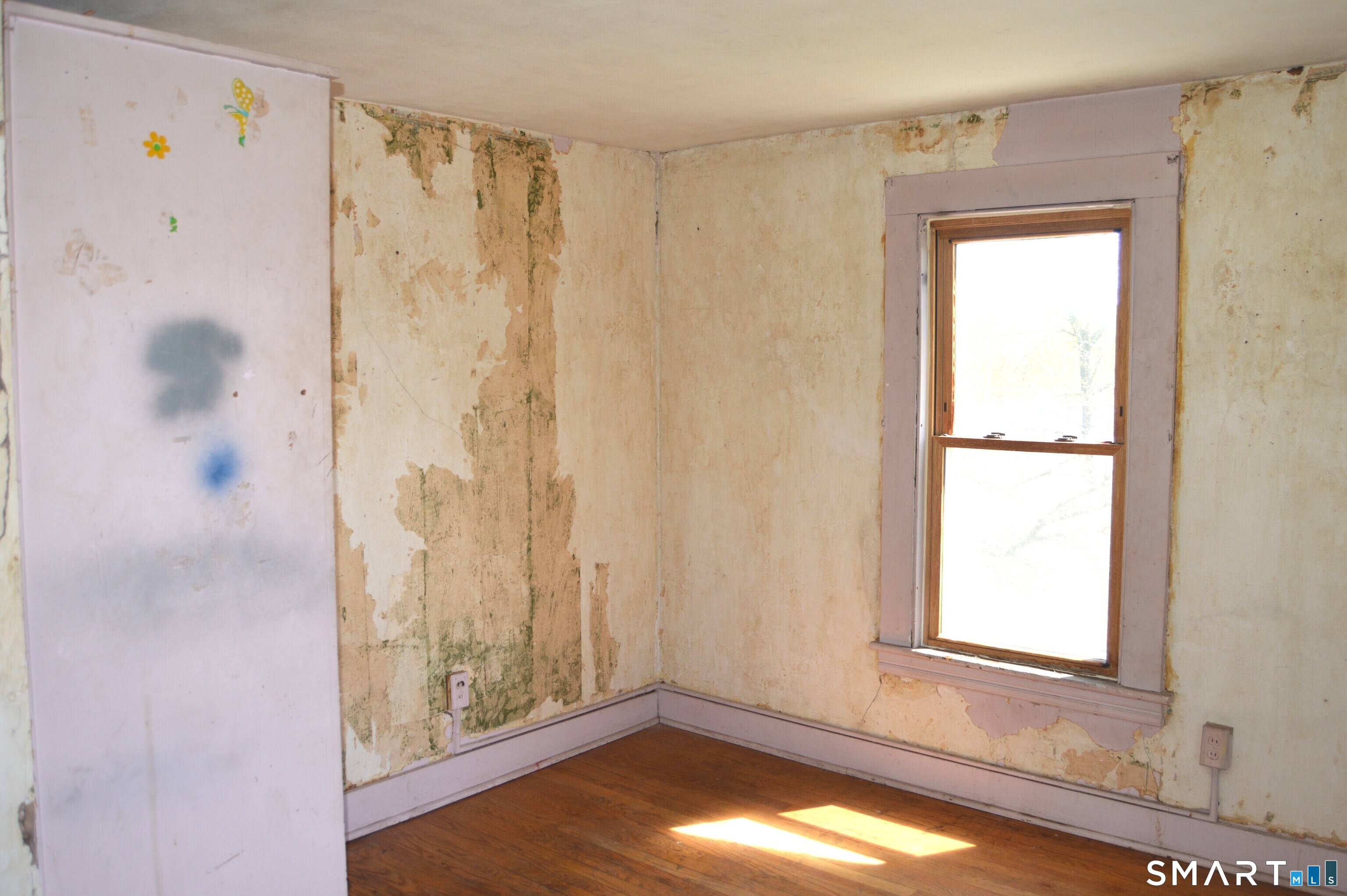 284 Main Street Berlin, CT 06023 - Photo 25 of 28 a view of a small space with a window