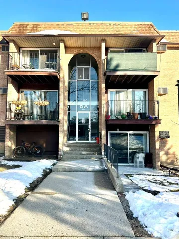 $182,000 | 1180 Meadow Lane, Unit 108, Hoffman Estates, IL 60169