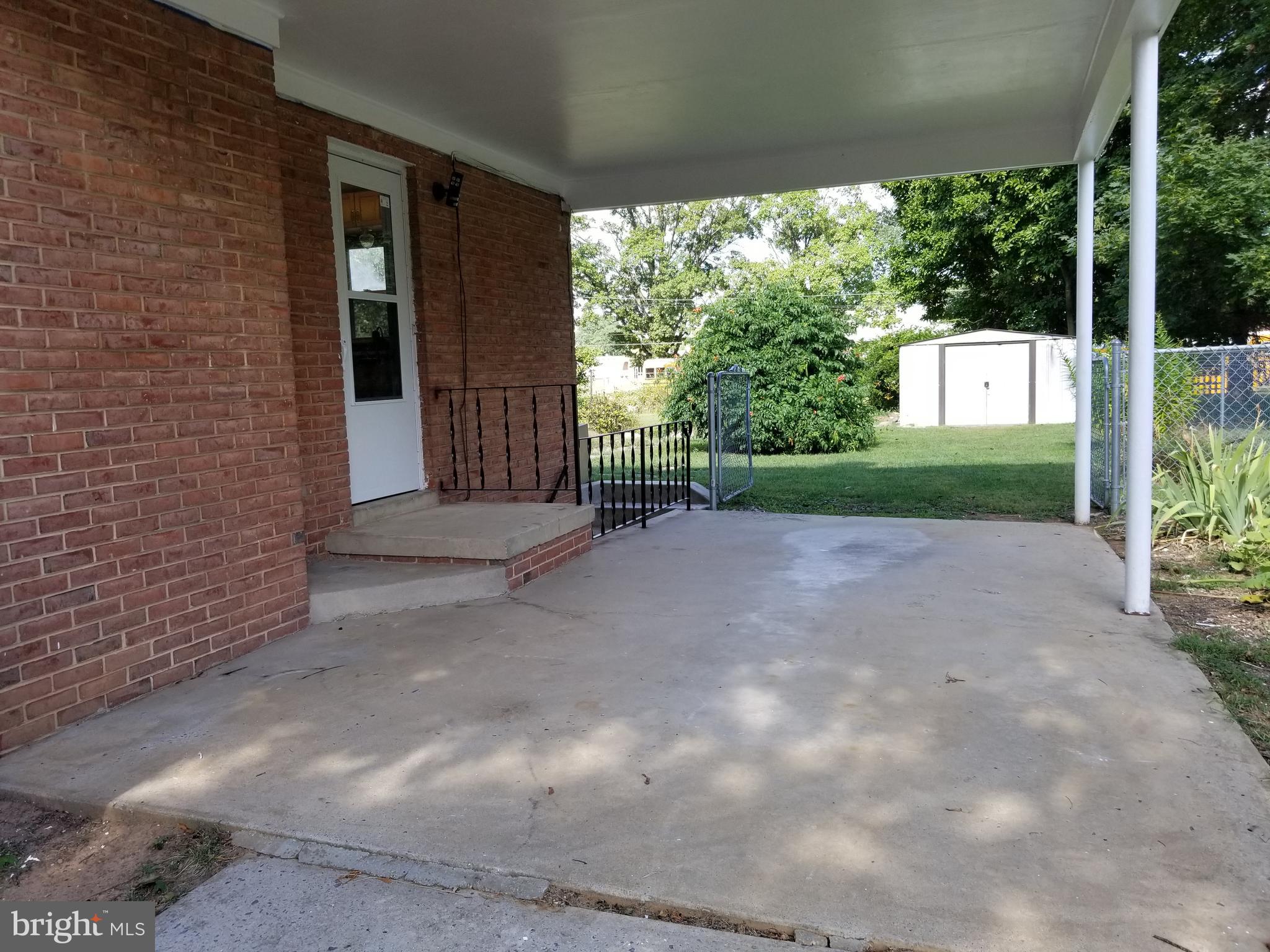 12 Georgetown Road Walkersville, MD 21793 - Photo 18 of 21 Carport