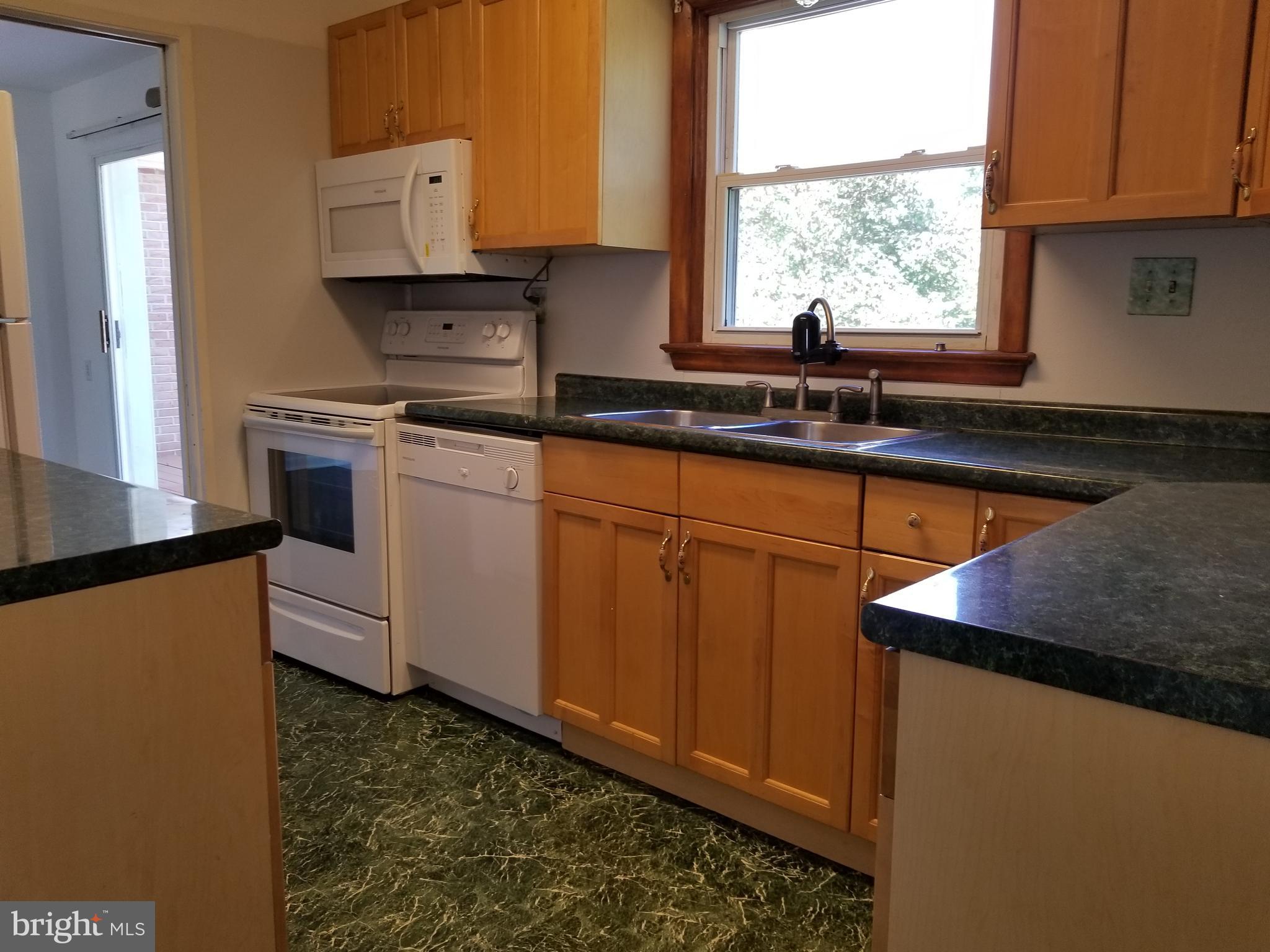 12 Georgetown Road Walkersville, MD 21793 - Photo 6 of 21 Kitchen
