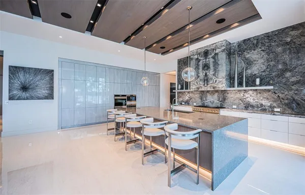 $37,500,000 | 18725 Jiretz Road, Odessa, FL 33556