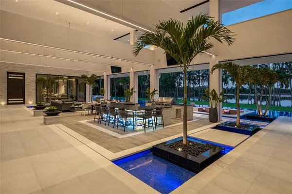 $37,500,000 | 18725 Jiretz Road, Odessa, FL 33556