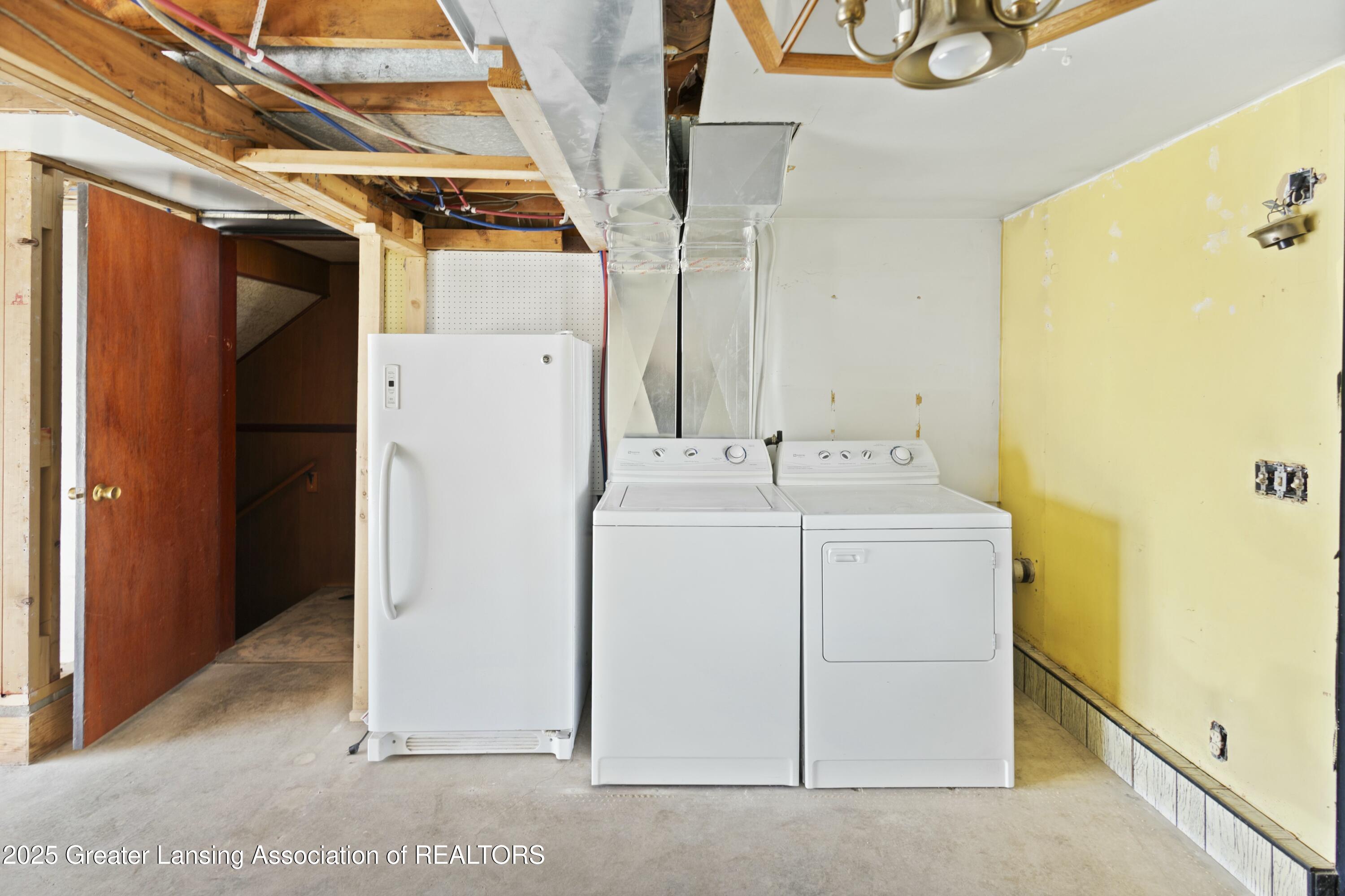 16682 Marsh Road East Lansing, MI 48823 - Photo 35 of 55 tempImageJYCZoa