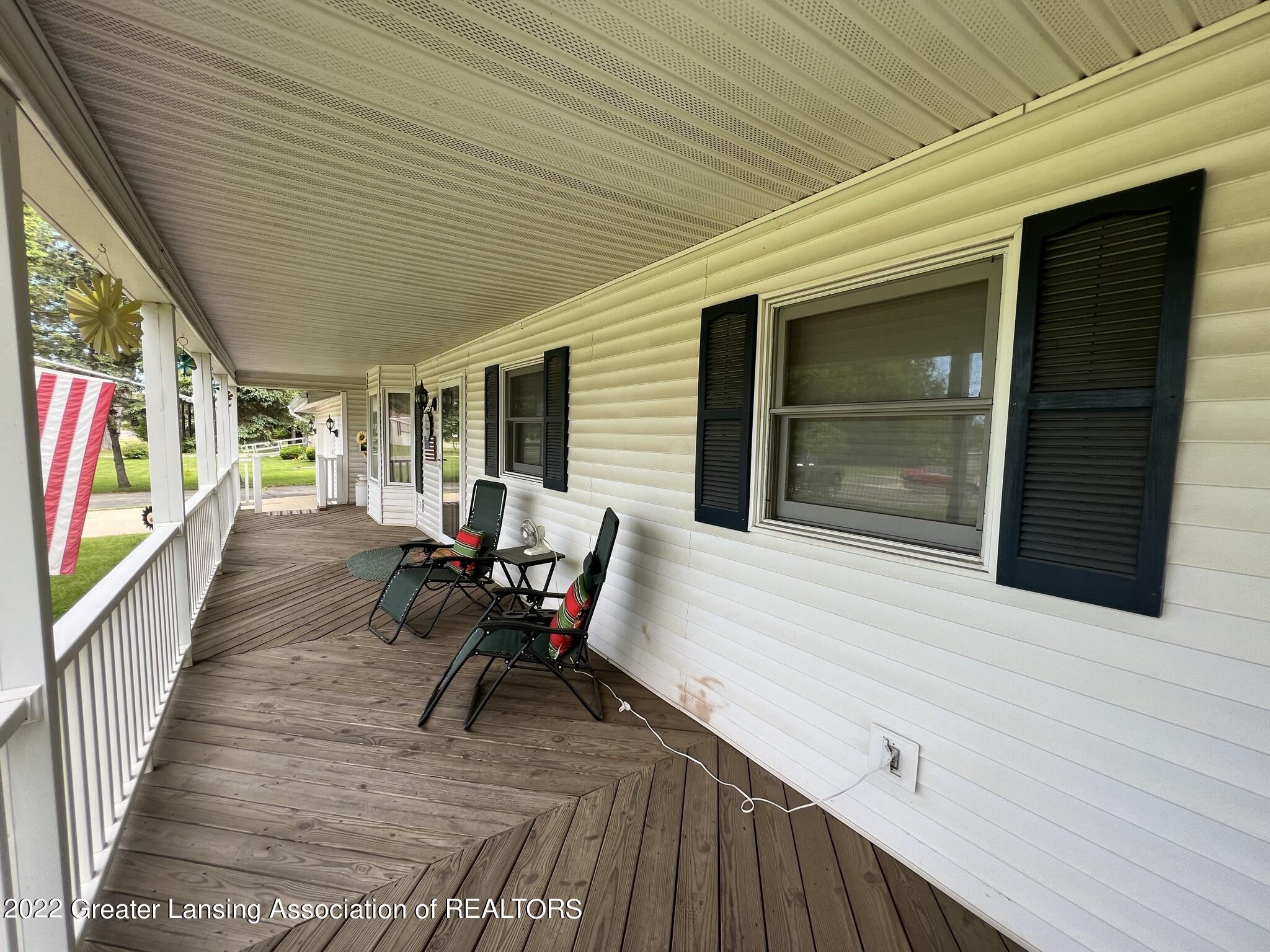 880 College Road Mason, MI 48854 - Photo 6 of 40 IMG_3499