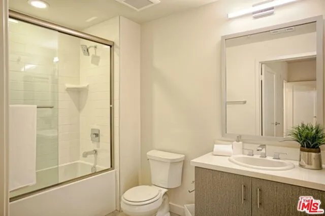 $3,200 | 436 South Virgil Avenue, Unit 503, Los Angeles, CA 90020