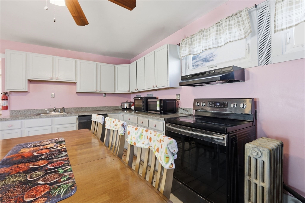 171 State Street Chicopee, MA 01013 - Photo 18 of 40