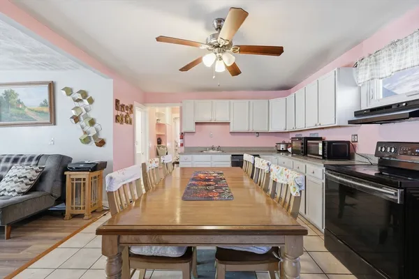 $330,000 | 171 State Street, Chicopee, MA 01013