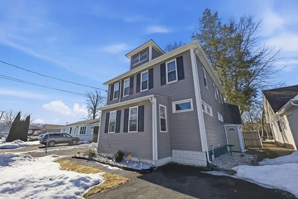 $330,000 | 171 State Street, Chicopee, MA 01013