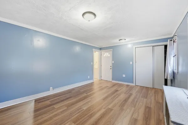 $330,000 | 171 State Street, Chicopee, MA 01013