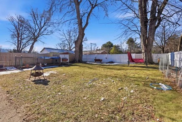 $330,000 | 171 State Street, Chicopee, MA 01013