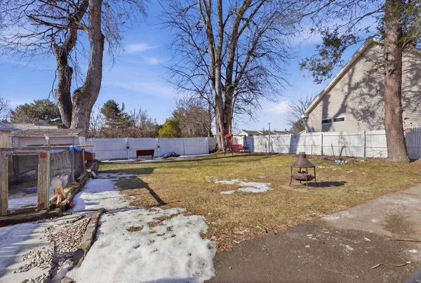 $330,000 | 171 State Street, Chicopee, MA 01013