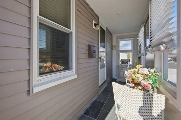 $330,000 | 171 State Street, Chicopee, MA 01013