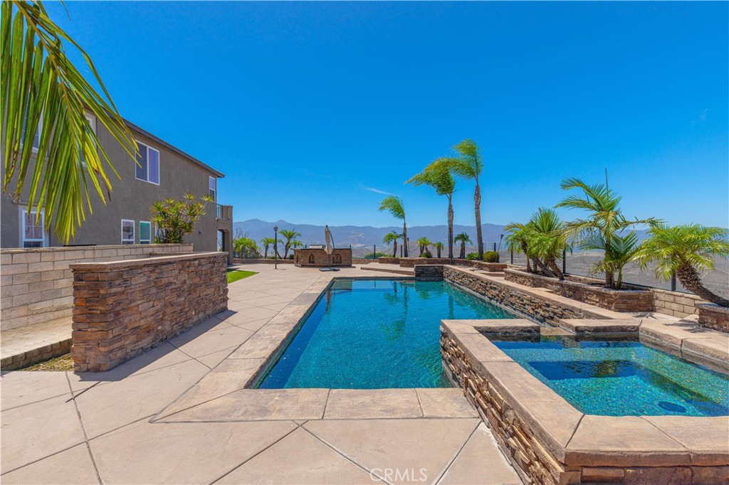 18458 Lakepointe Drive Riverside, CA 92503 - Photo 40 of 53 Gallery Image 40