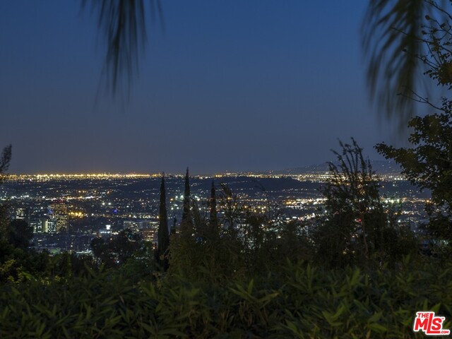 1615 Rising Glen Road Los Angeles, CA 90069 - Photo 21 of 21