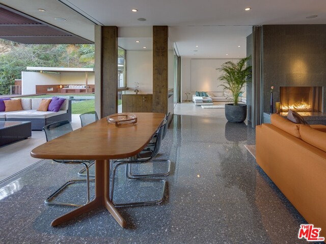 1615 Rising Glen Road Los Angeles, CA 90069 - Photo 7 of 21