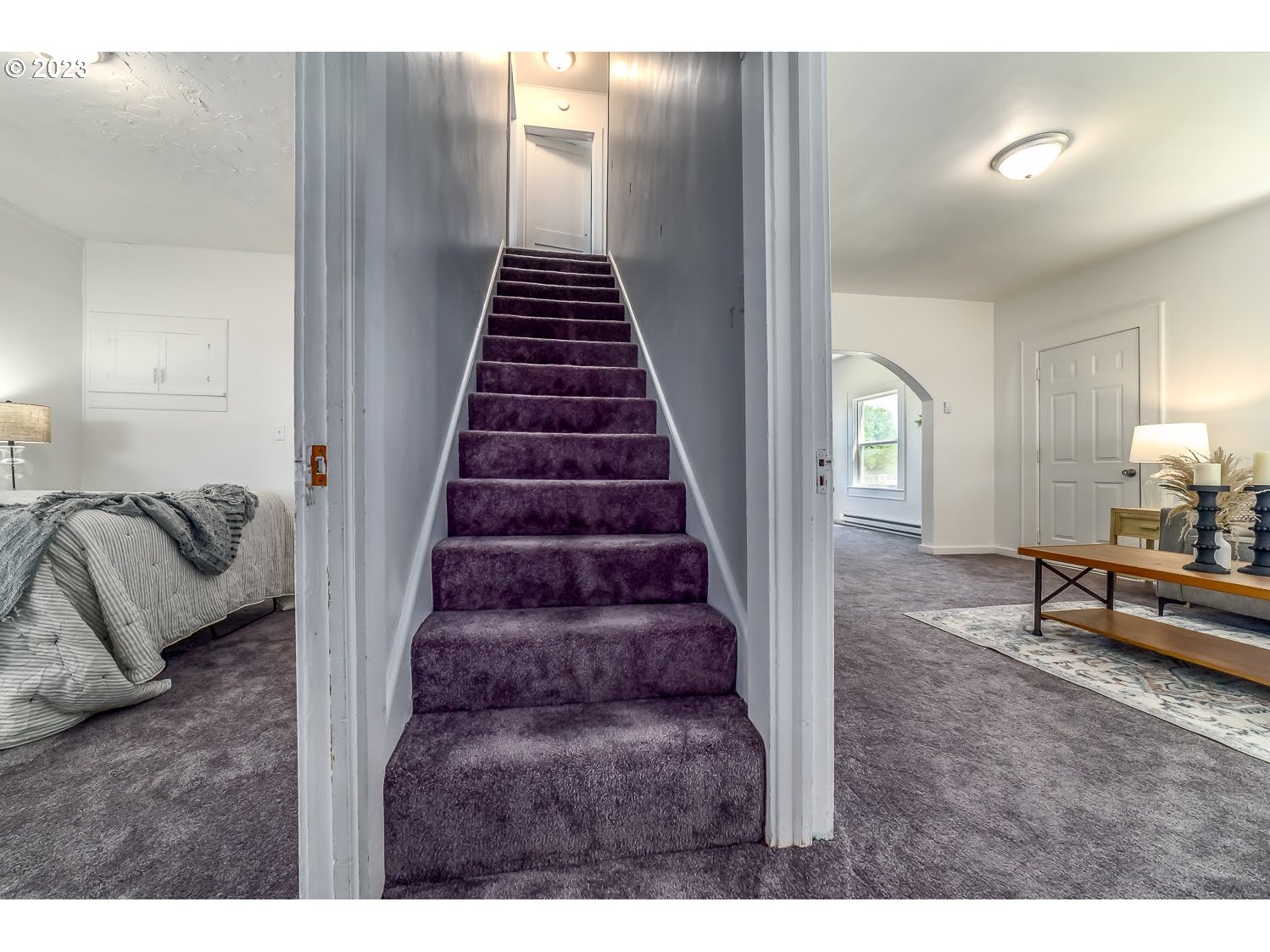 89780 Green Hill Road Eugene, OR 97402 - Photo 34 of 48 a view of entryway and hall with wooden floor
