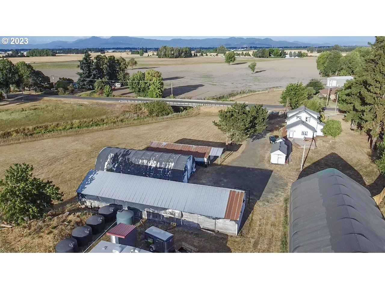 89780 Green Hill Road Eugene, OR 97402 - Photo 48 of 48 a balcony with view of lake view and mountain view