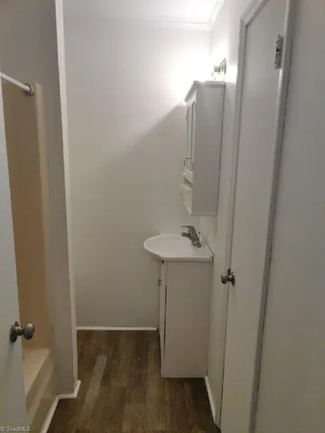 $695 | 3300 Starlight Drive, Unit 13, Winston-Salem, NC 27107