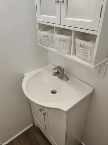 $695 | 3300 Starlight Drive, Unit 13, Winston-Salem, NC 27107