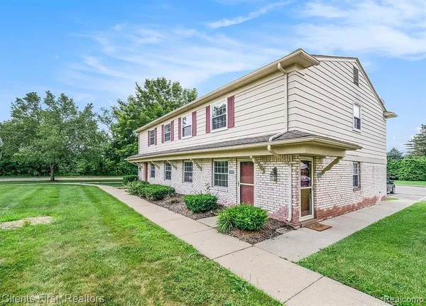 $120,000 | 204 Princeton Drive, South Lyon, MI 48178