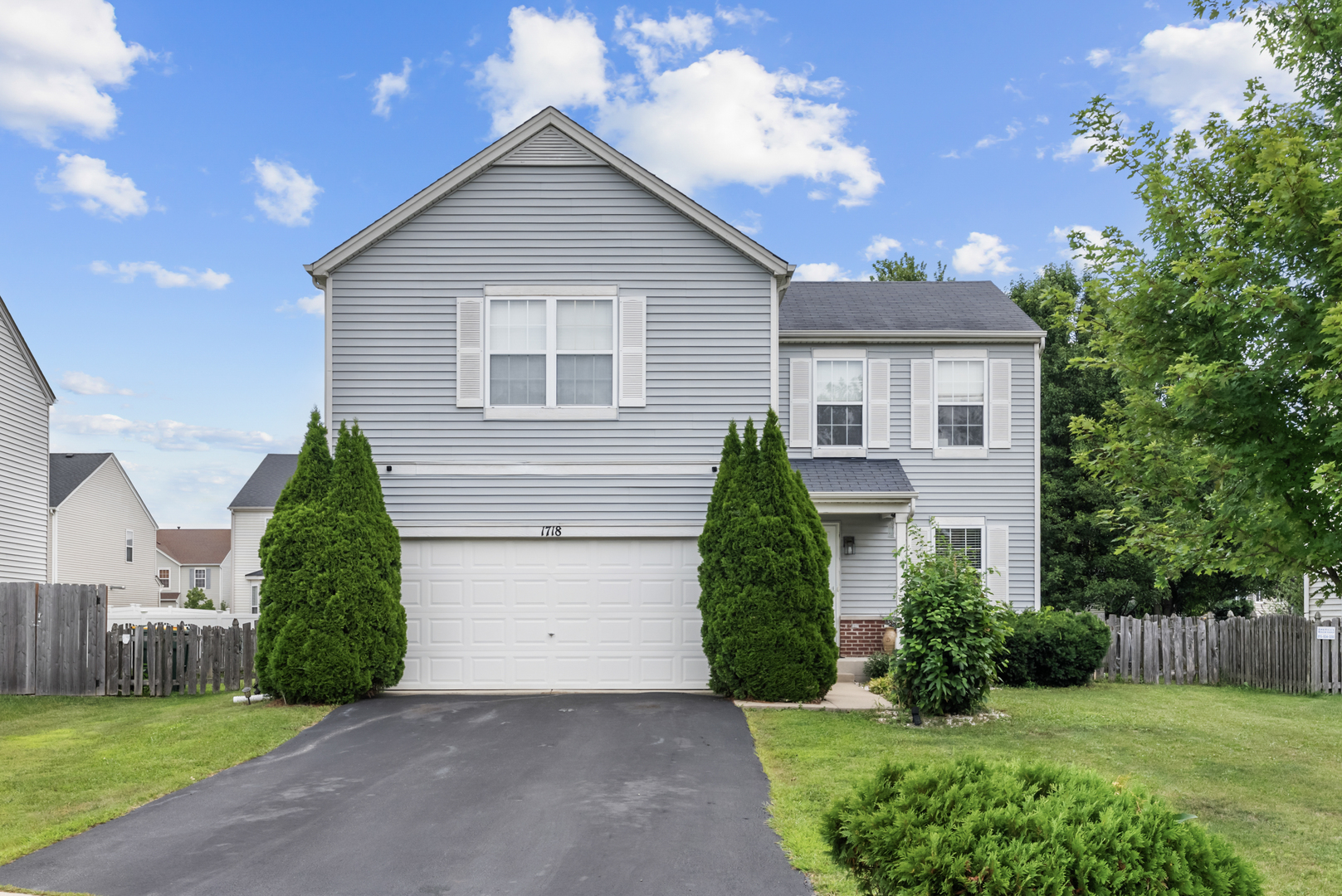1718 Mountain Ridge Pass Plainfield, IL 60586 - Photo 1 of 33 Gallery Image 1