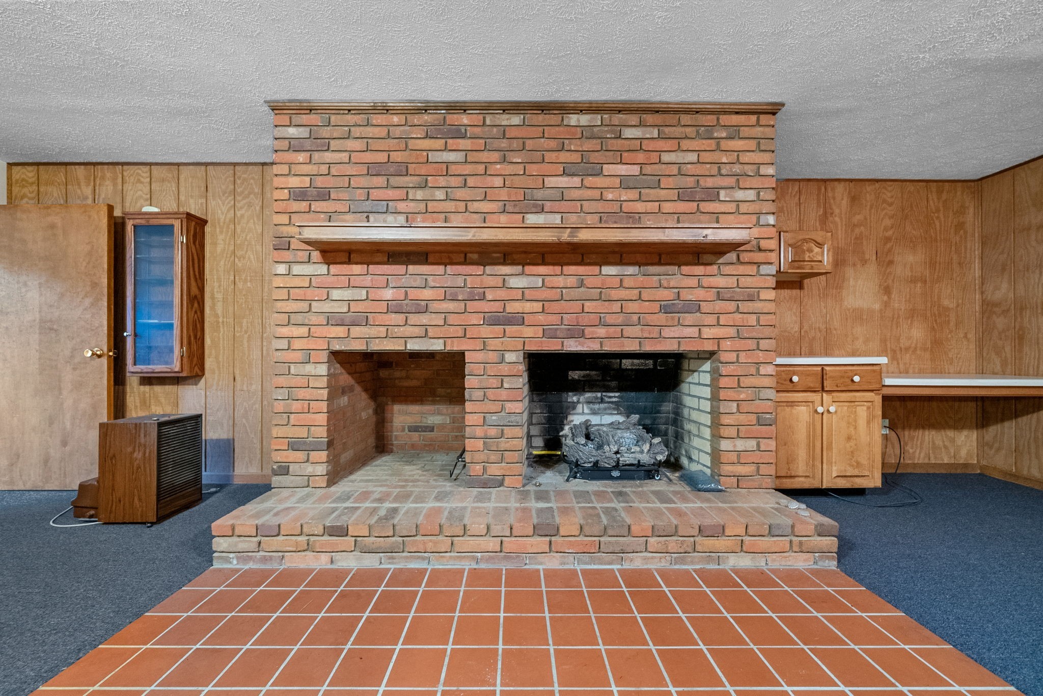 3058 Cox Mill Road Hopkinsville, KY 42240 - Photo 47 of 60 a living room with furniture and a fireplace